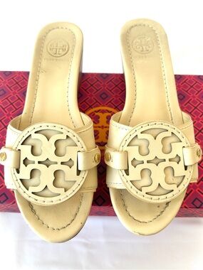 Tory Burch Madalena Wedge Slide Sandals Size 6.5 Vanilla Cream
